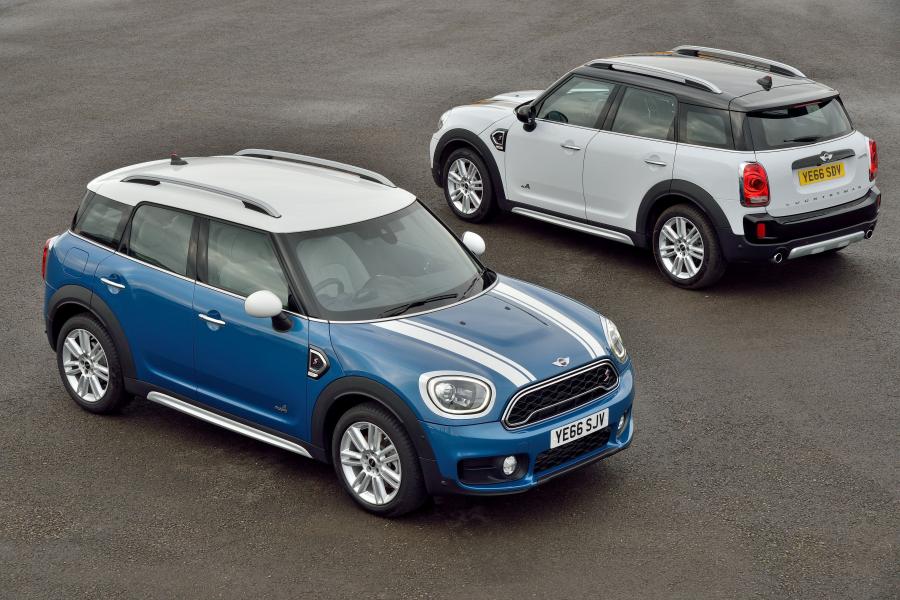  Mini Cooper S Countryman ALL4 2017 года  (UK) (фото 30 из 37)